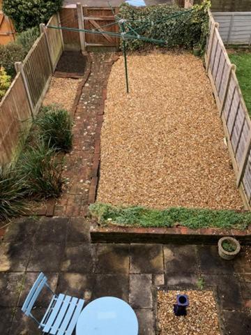 Kb99 Comfy 2 Bedroom House In Horsham, Pets Very Welcome With Easy Links To London And Gatwick Luaran gambar